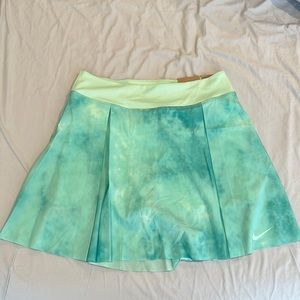 Nike Dri-fit golf/tennis skirt